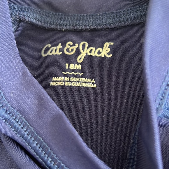 Cat and Jack rash guard size 18 months - Picture 2 of 3
